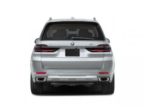 Used 2025 BMW X7 M60i AWD/4WD image 8