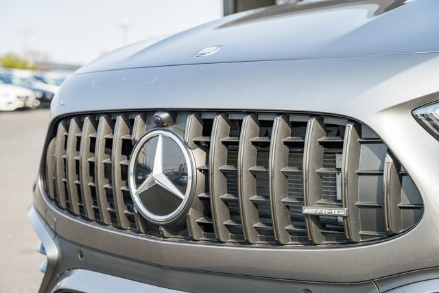 New 2026 Mercedes-Benz GLA 35 AMG 4MATIC image 12