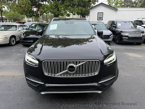 Used 2017 Volvo XC90 T8 Inscription w/ Luxury Package AWD/4WD image 4