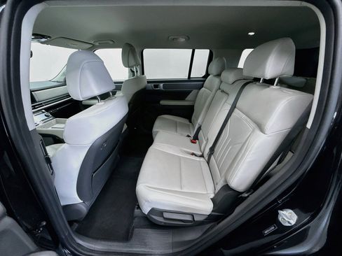 Used 2026 Hyundai Santa Fe SEL AWD/4WD image 26