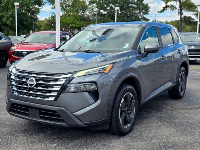 Used 2025 Nissan Rogue SV AWD/4WD image 5