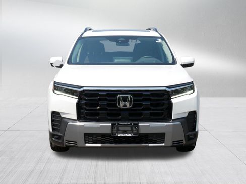 Used 2026 Honda Pilot Elite image 2