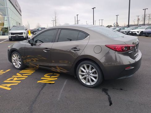 Used 2017 MAZDA MAZDA3 Touring image 6