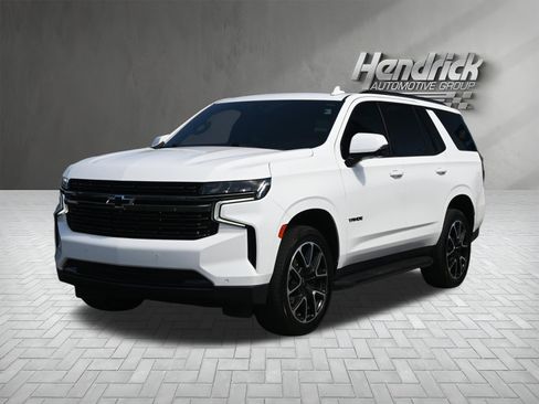Used 2022 Chevrolet Tahoe RST w/ Luxury Package AWD/4WD image 5