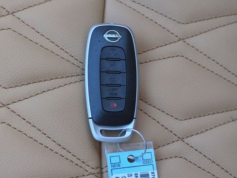 New 2025 Nissan Sentra SV w/ SV Premium Package FWD image 29