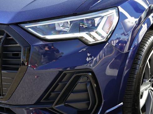 Certified 2025 Audi Q3 2.0T Premium w/ Convenience Package image 12