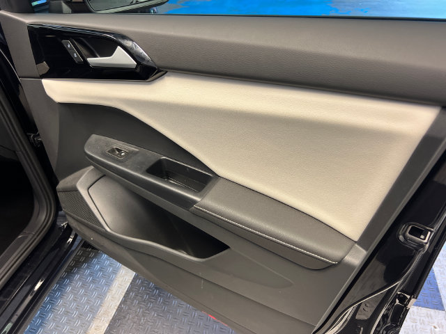 Certified 2025 Volkswagen Taos S FWD image 11