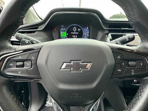 Used 2022 Chevrolet Bolt EUV LT w/ Convenience Package image 22