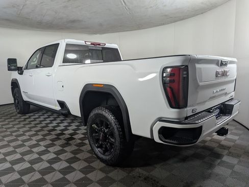 New 2026 GMC Sierra 3500 AT4 w/ AT4 Premium Plus Package image 4