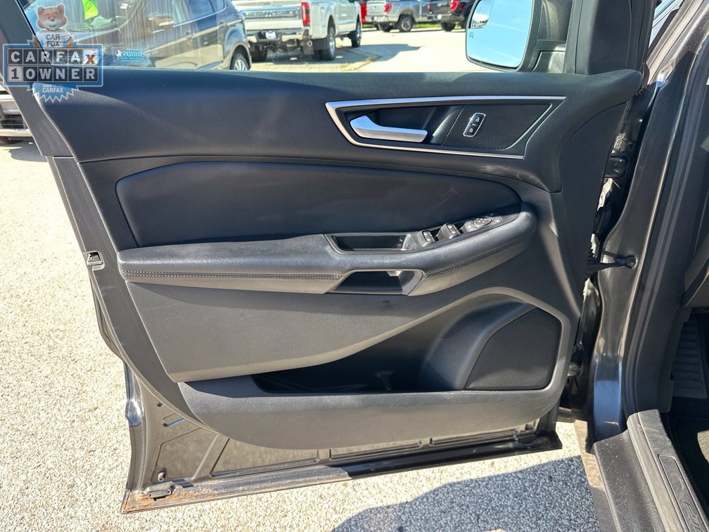 Used 2016 Ford Edge SEL w/ Equipment Group 201A AWD/4WD image 22