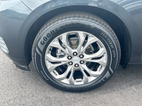 Used 2021 Buick Enclave Avenir w/ Avenir Technology Package AWD/4WD image 24