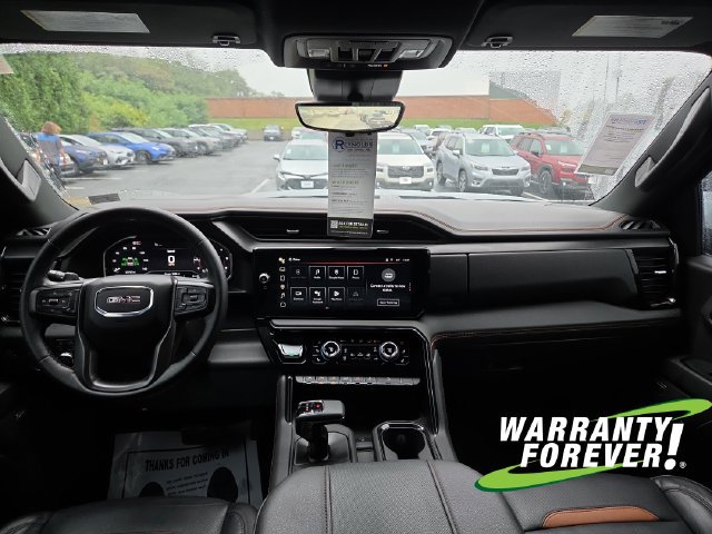 Used 2024 GMC Sierra 1500 AT4 w/ Technology Package AWD/4WD image 10