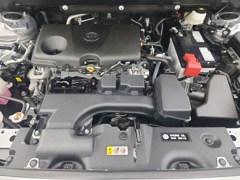 Used 2025 Toyota RAV4 XLE image 38