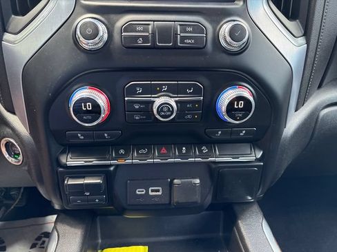 Used 2020 GMC Sierra 1500 Elevation w/ Elevation Value Package AWD/4WD image 16
