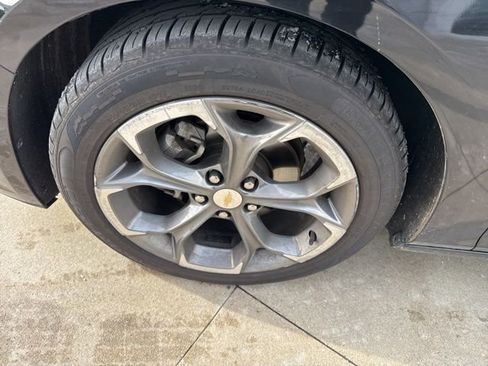 Used 2023 Chevrolet Malibu LT image 11