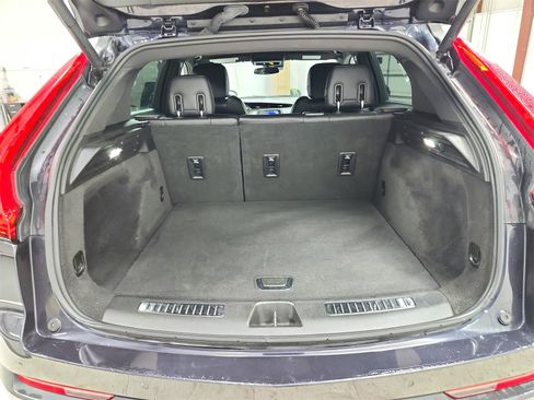 Used 2023 Cadillac XT4 Premium Luxury image 41