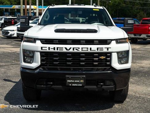 Used 2021 Chevrolet Silverado 2500 Custom w/ Custom Value Package image 2