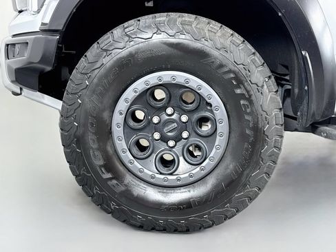 Used 2025 Ford F150 Raptor AWD/4WD image 10