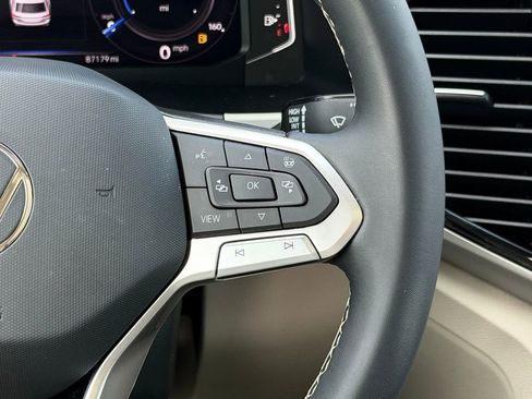 Used 2023 Volkswagen Atlas SEL AWD/4WD image 28