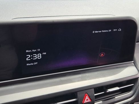 Used 2024 Kia Seltos SX w/ SX Sunroof Package image 19