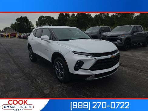 New 2026 Chevrolet Blazer LT w/ Convenience Package FWD image 1