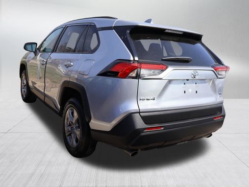 Used 2025 Toyota RAV4 XLE image 3