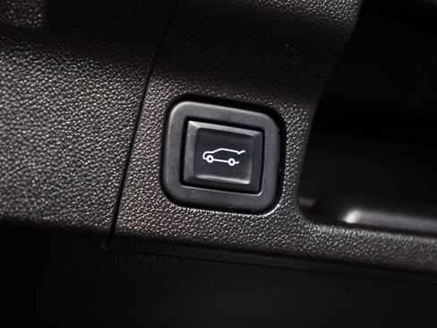 Certified 2020 GMC Acadia AT4 image 38