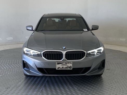 Used 2025 BMW 330i xDrive Sedan w/ Convenience Package image 5