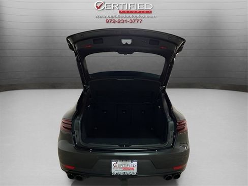 Used 2017 Porsche Macan GTS w/ Premium Package Plus image 7