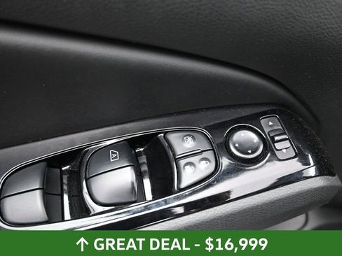 Used 2023 Nissan Altima 2.5 SV image 23