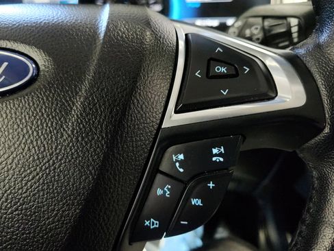 Used 2023 Ford Edge SEL image 17