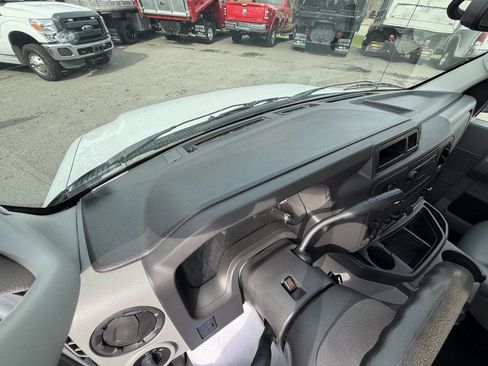 Used 2018 Ford E-350 and Econoline 350 Super Duty w/ Power Windows & Locks Group image 36