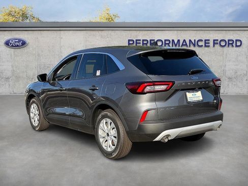 Used 2024 Ford Escape Active w/ Cold Weather Package image 8
