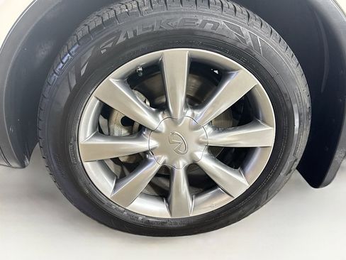 Used 2017 INFINITI QX50 2WD w/ Premium Plus Package image 39