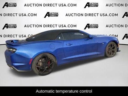 Used 2019 Chevrolet Camaro SS image 3