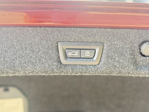 Used 2023 BMW 540i w/ Premium Package RWD image 18
