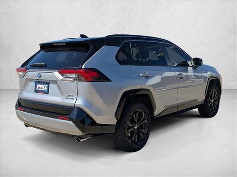 Used 2022 Toyota RAV4 XSE image 5