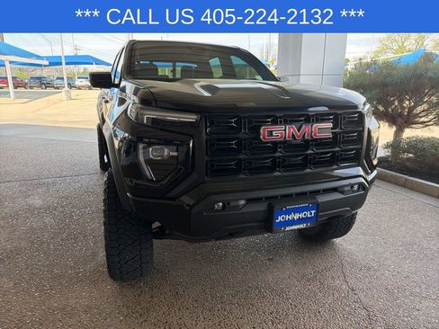 Used 2025 GMC Canyon Elevation w/ Convenience Package image 4