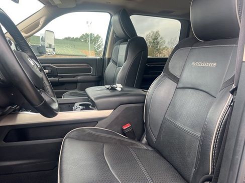 Used 2021 RAM 3500 Laramie image 16