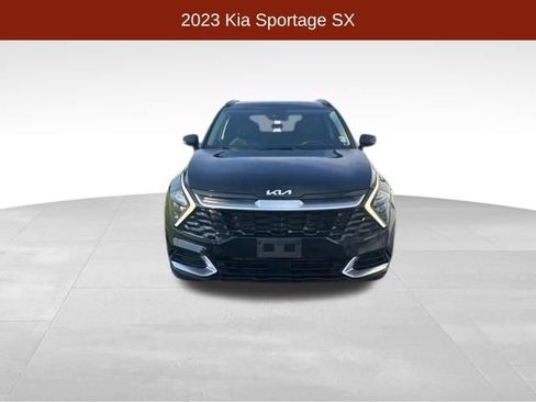 Used 2023 Kia Sportage SX AWD/4WD image 2