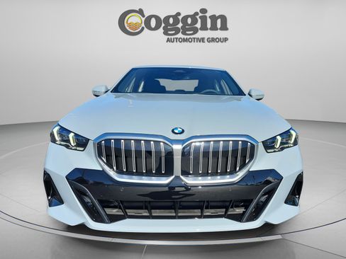 New 2026 BMW 530i w/ M Sport Package RWD image 9