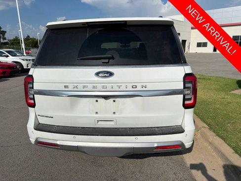 Used 2023 Ford Expedition Platinum AWD/4WD image 5