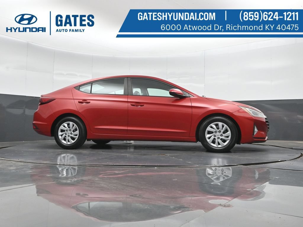 Used 2019 Hyundai Elantra SE FWD image 35