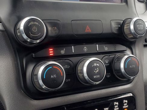 Used 2022 RAM 1500 Big Horn AWD/4WD image 23