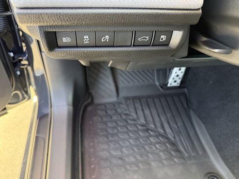 Certified 2026 Toyota Camry SE image 11