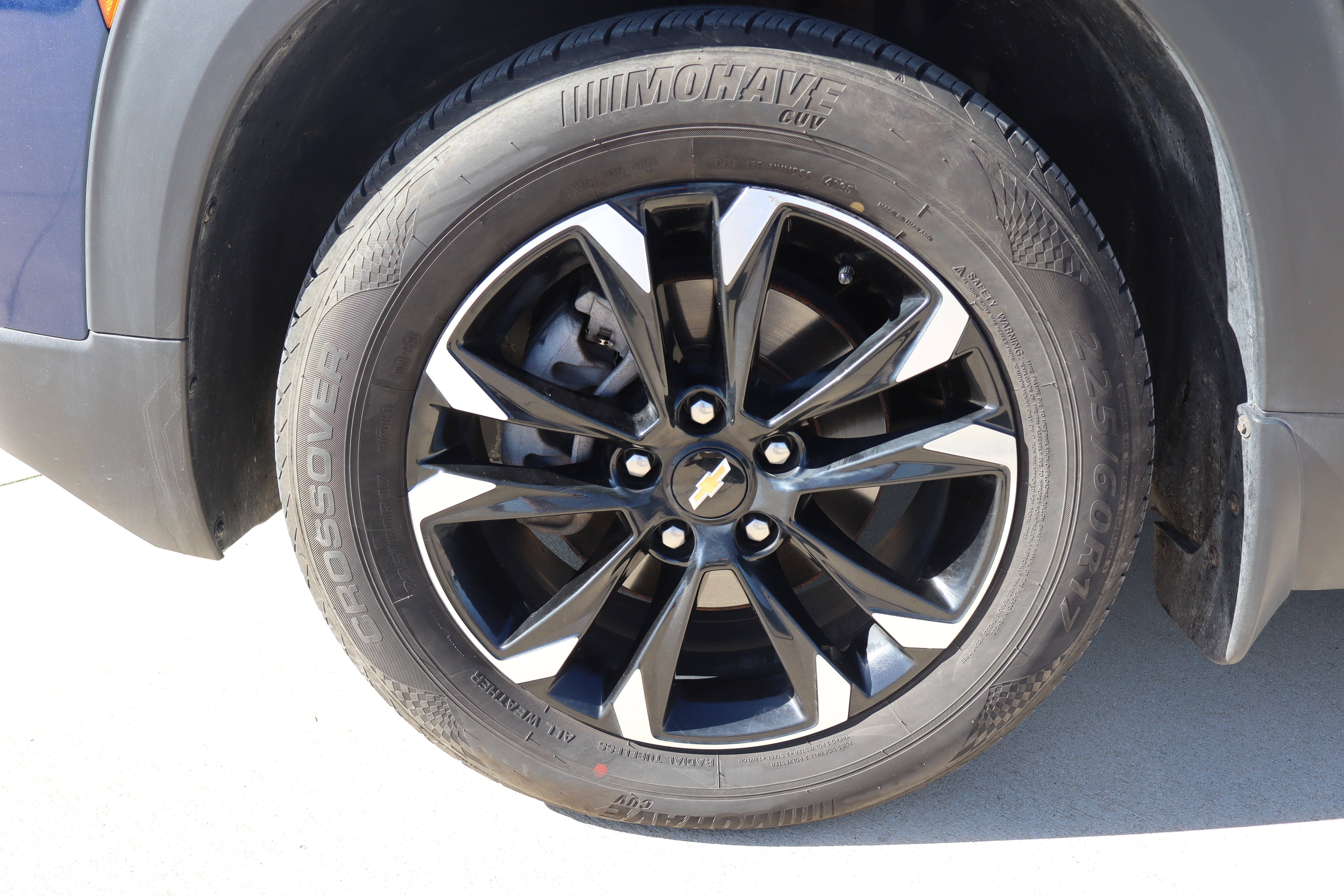 Used 2022 Chevrolet TrailBlazer LT w/ LPO, Blackout Package FWD image 24