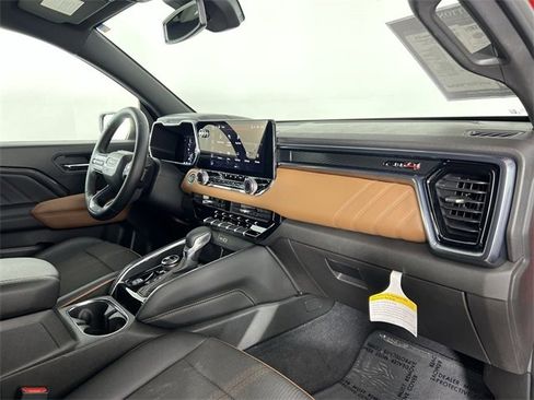 Certified 2023 GMC Canyon AT4 image 28