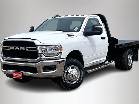 New 2024 RAM 3500 Tradesman AWD/4WD image 2