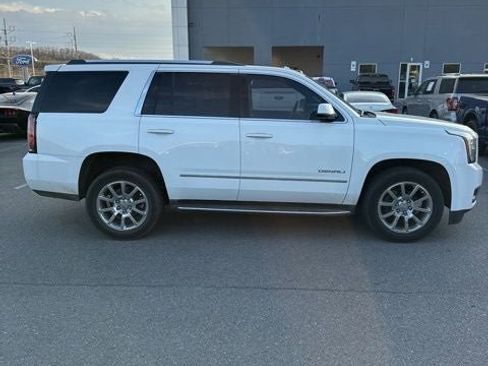 Used 2017 GMC Yukon Denali w/ Open Road Package image 7