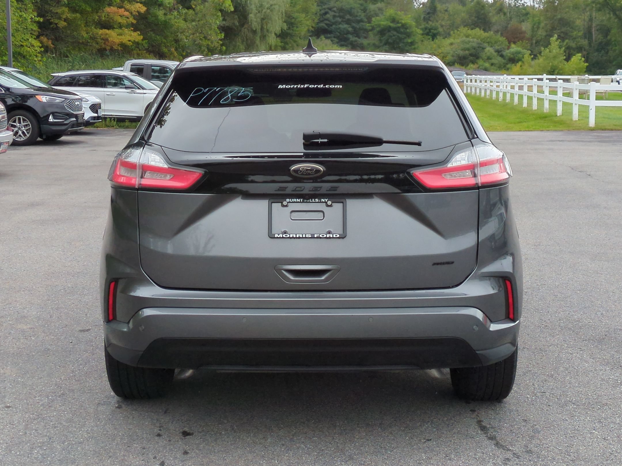 Used 2024 Ford Edge SE w/ Black Appearance Package AWD/4WD image 4
